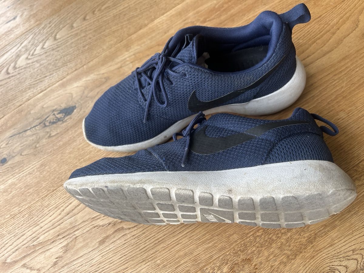 Nike Scarpe da uomo: Nike Schuhe 42.5 blau – Usato da Effretikon venduto da erbaeff 2