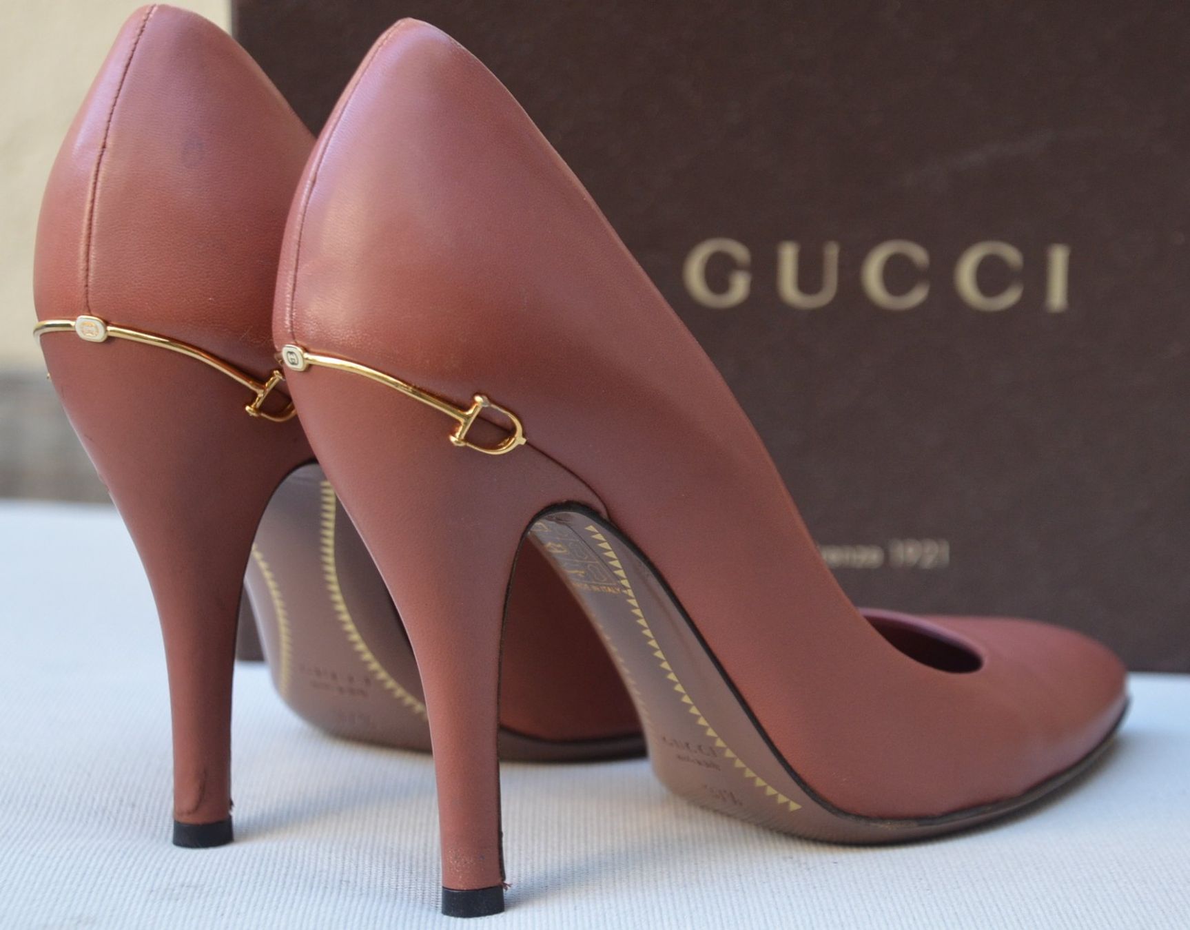 Gucci Scarpe da donna: Pumps Gucci 37.5 – Usato da Collonges venduto da arashee 2