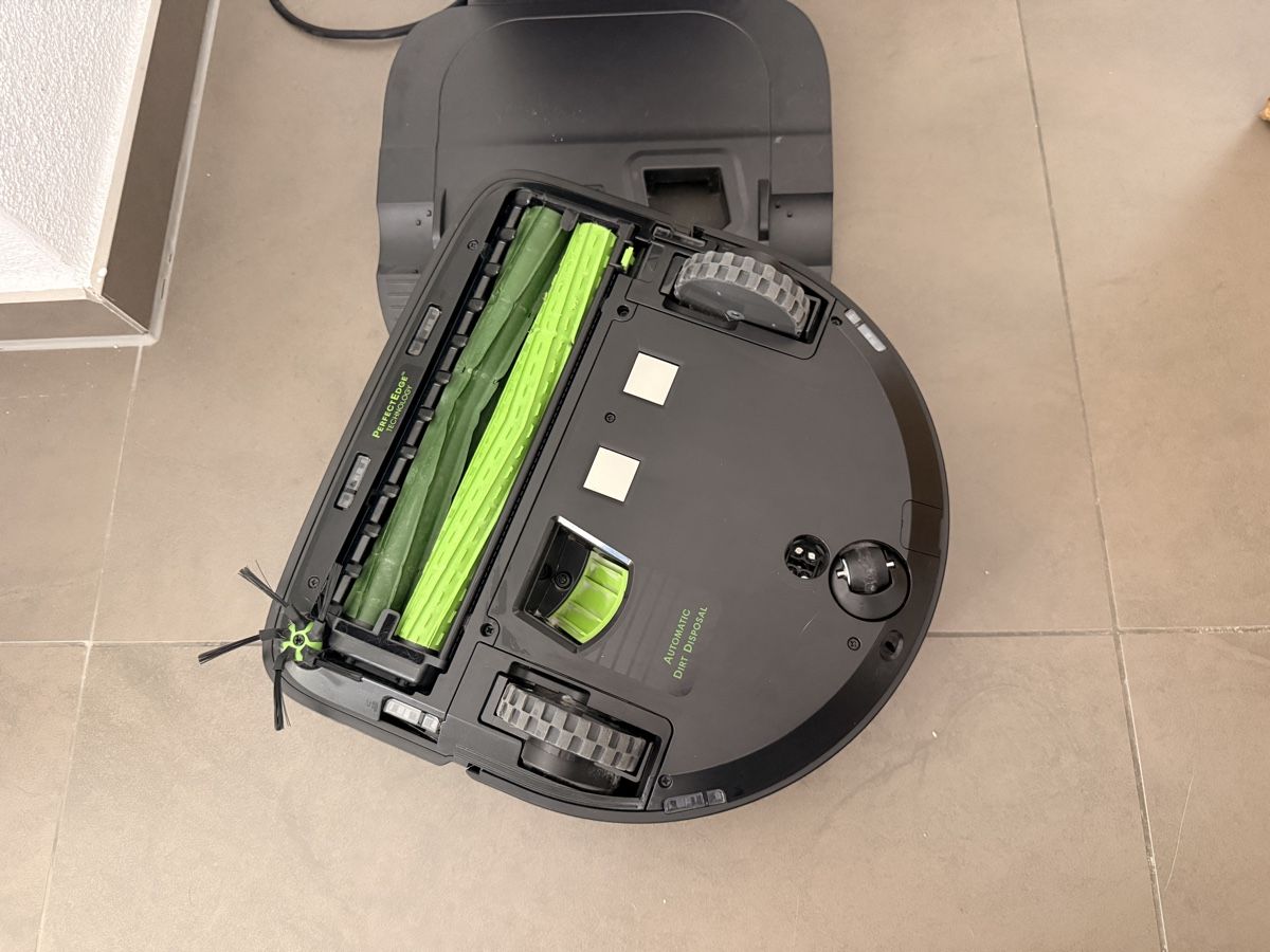 Irobot Staubsauger & Zubehör: iRobot Roomba s9+ Self-emptying clean Robot Vacuum – Gebraucht aus St Gallen von san_6w29 3