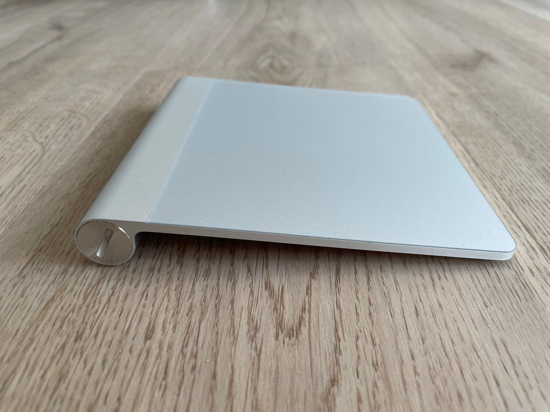 Apple Mouse: Apple Magic Trackpad 1. Gen. A1339 – Bluetooth – Usato da Wetzikon ZH venduto da BackToRetro 1