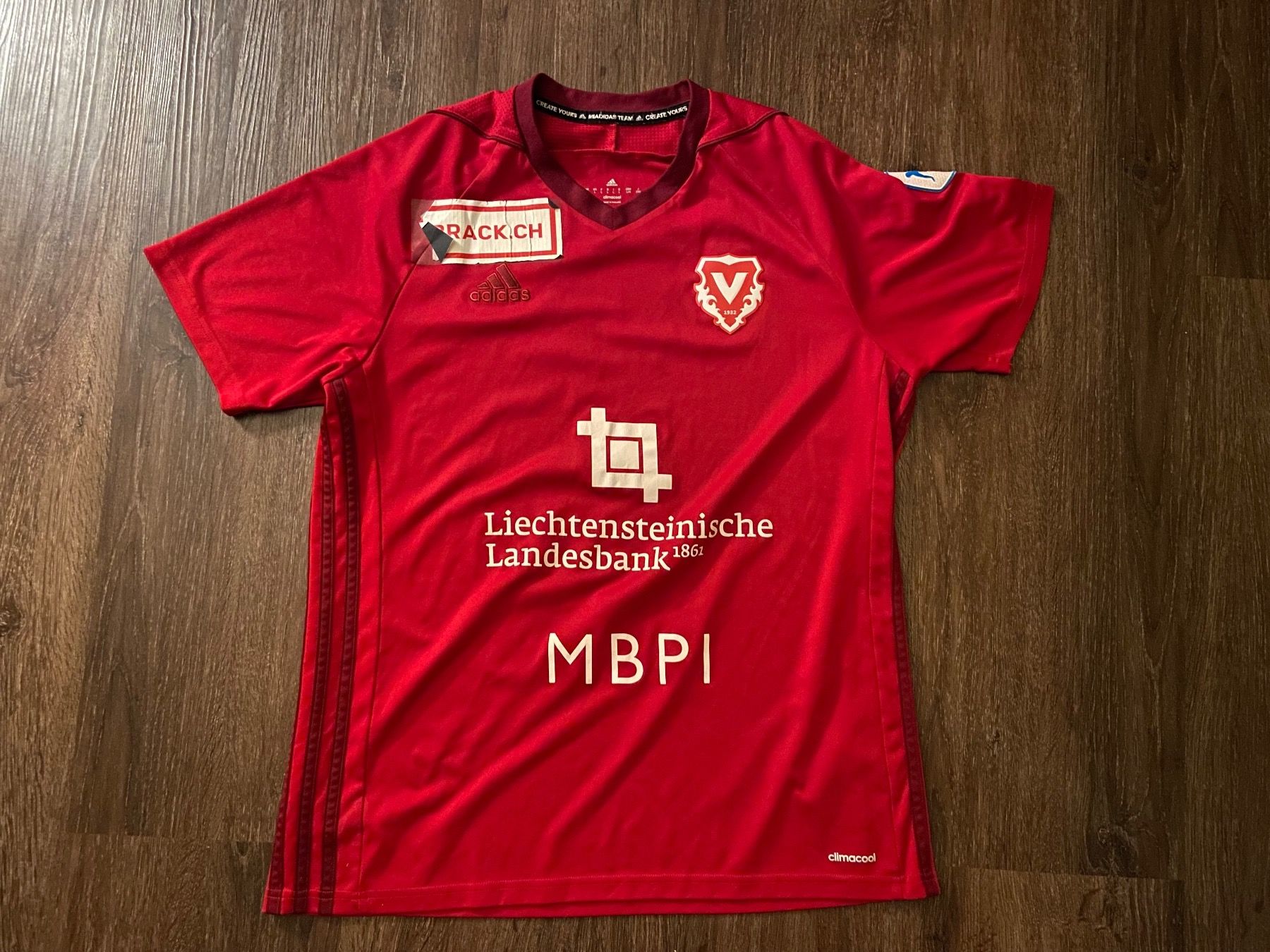 Adidas Canottiere & Pantaloni: FC Vaduz Trikot Gr. L / Drazan – Usato da Muttenz venduto da bargain_hunter