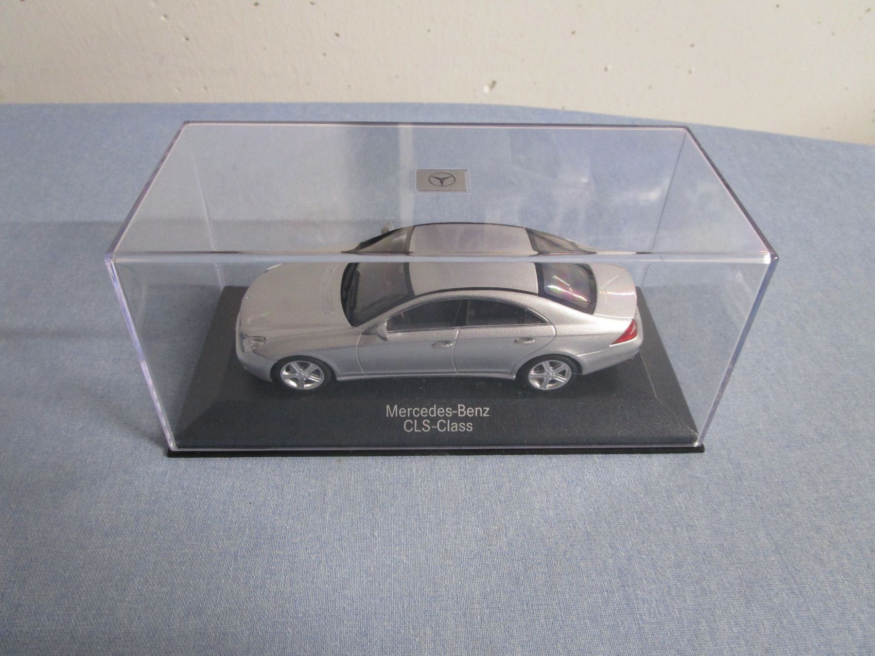 Minichamps Modellautos: Minichamps Mercedes CLS-Class – Neu (gemäss Beschreibung) aus Bachenbuelach von pat_mnk5 1