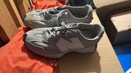 New Balance 327 grises, parfaites pour le printemps!