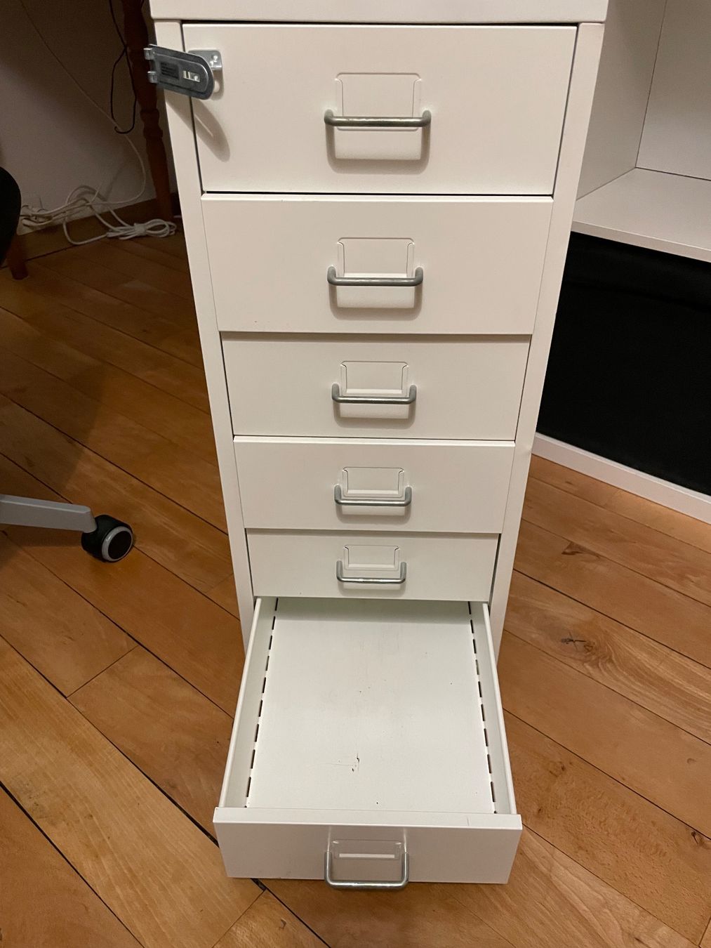 Kommoden: Büroaufbewahrung – Gebraucht aus Zürich von mat_xtz9 1