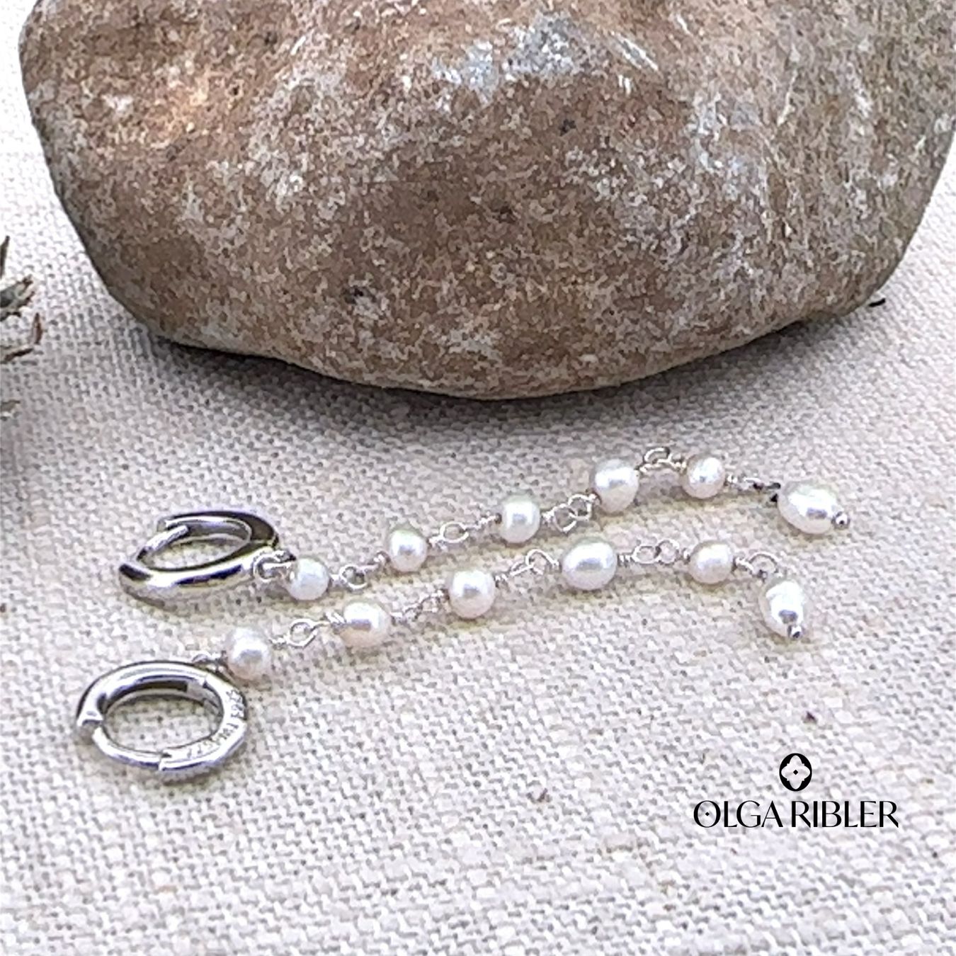 Olga Ribler Orecchini pendenti & Orecchini a lobo: Sterling Silber 925 Creolen 10 mm mit Perlen – Nuovo (secondo la descrizione) da Luzern venduto da Schmuckoutlet 1