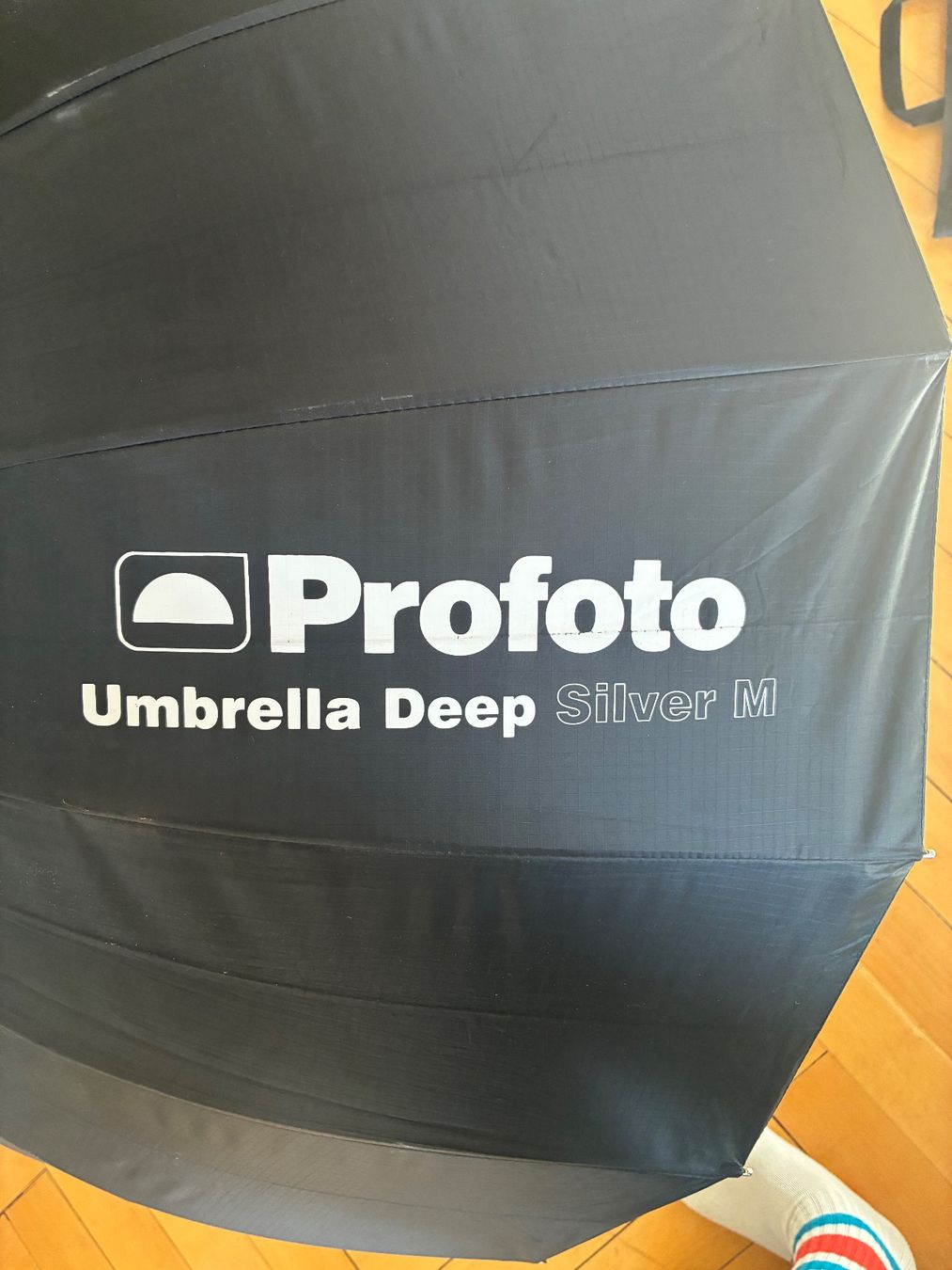Diffusori di oli essenziali: Profoto Umbrella Deep M Silver plus Diffusor M -.1,5 – Usato da Fribourg venduto da waves55 1