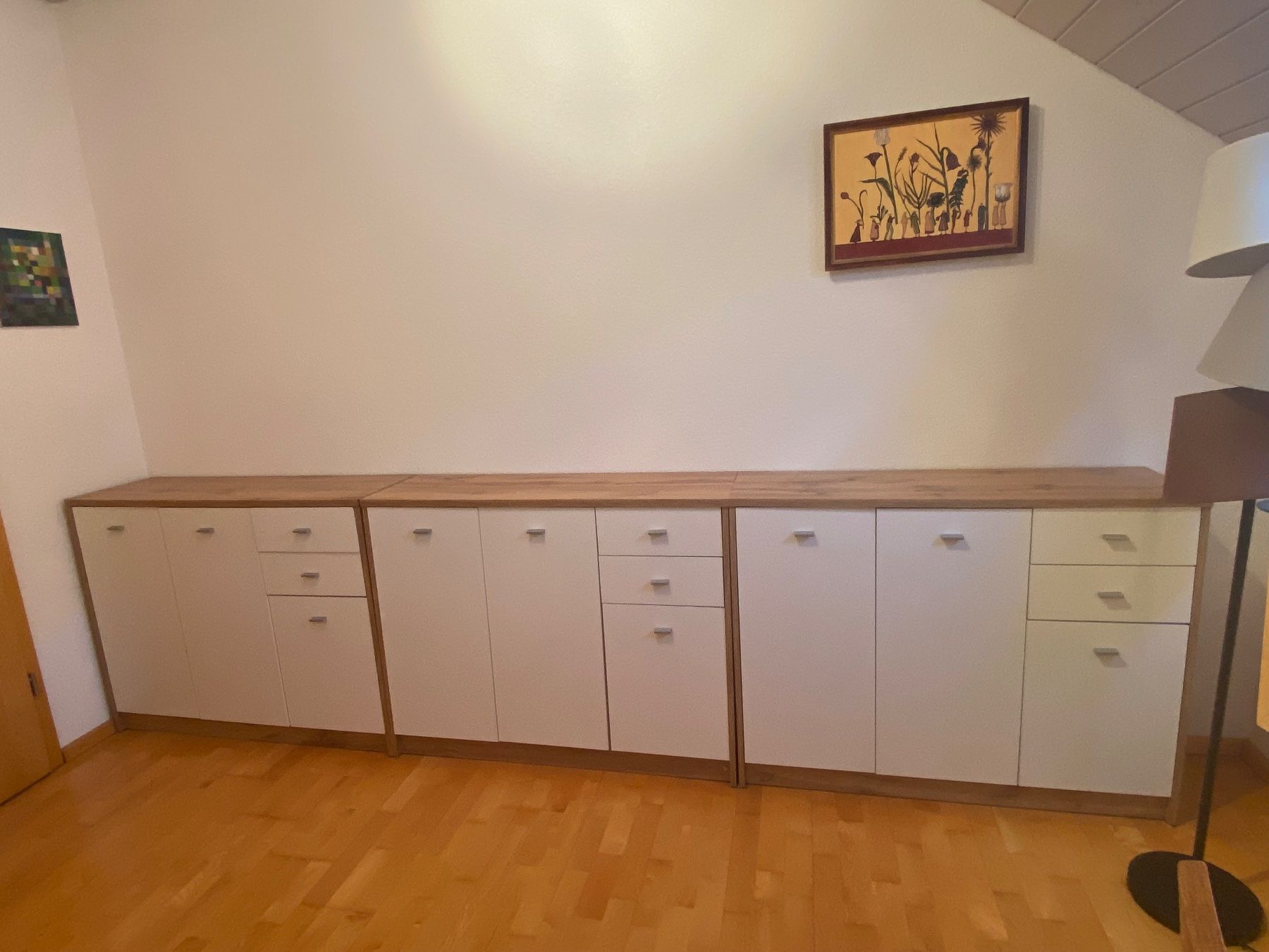 Commodes: Kommode mit weiss Holzfronten – D'occasion à Hemmental par cat_9l7f