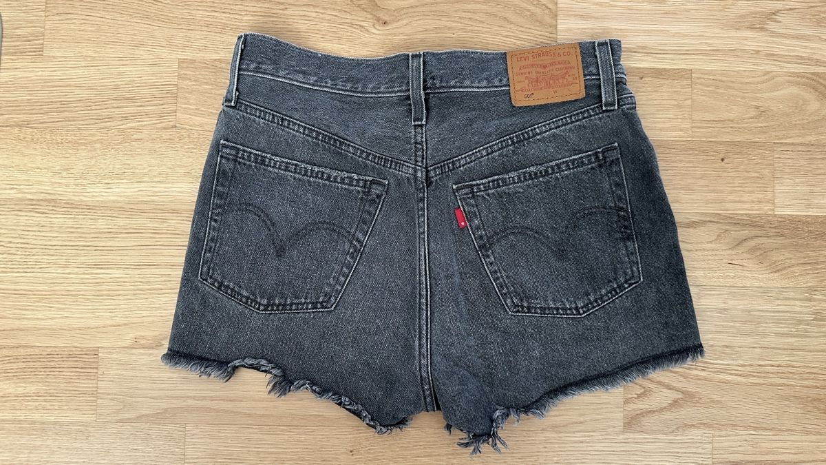 Levi's Jeans: Levi‘s Hotpants grau W27 – Nuovo (secondo la descrizione) da Neuenhof venduto da jow_fh6g 2