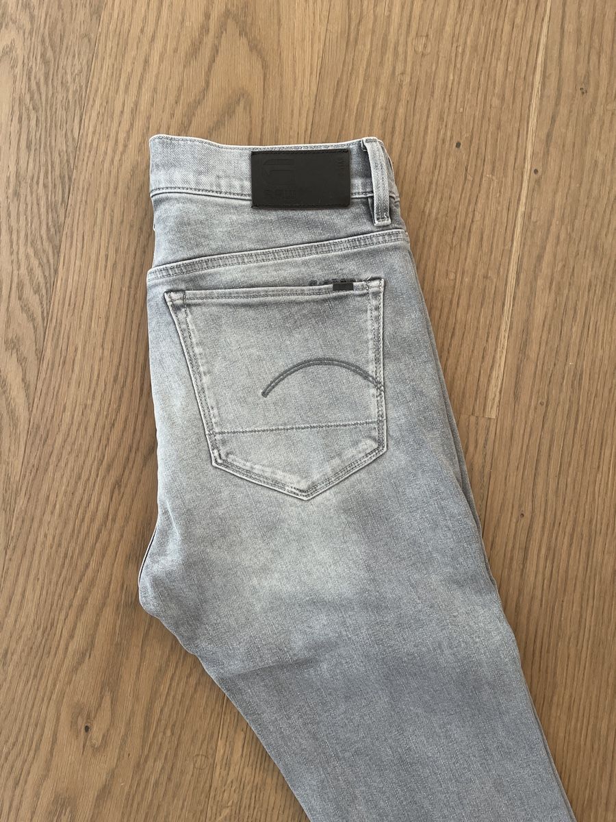 G-Star Jeans: Flare Jeans G-Star Raw – Nuovo (secondo la descrizione) da Killwangen venduto da 2001wein 2
