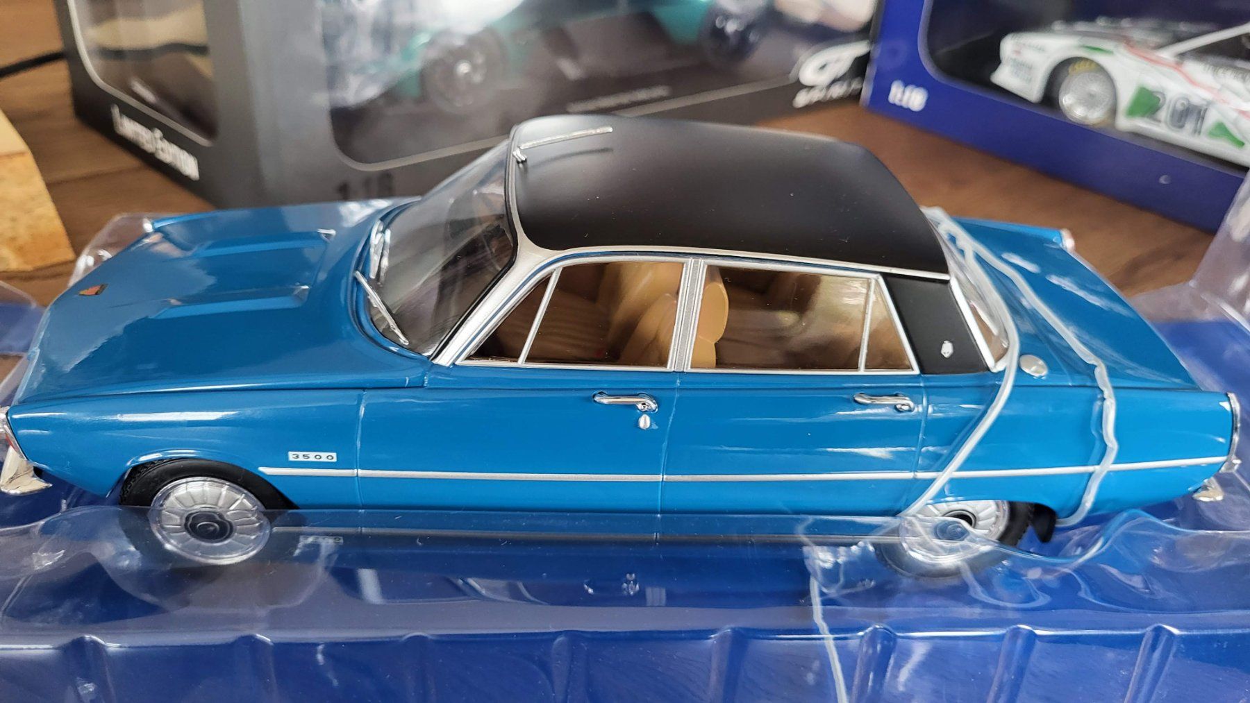 Voitures modèles: Rover 3500 V8 1:18 MCG – D'occasion à Rothrist par Juana5