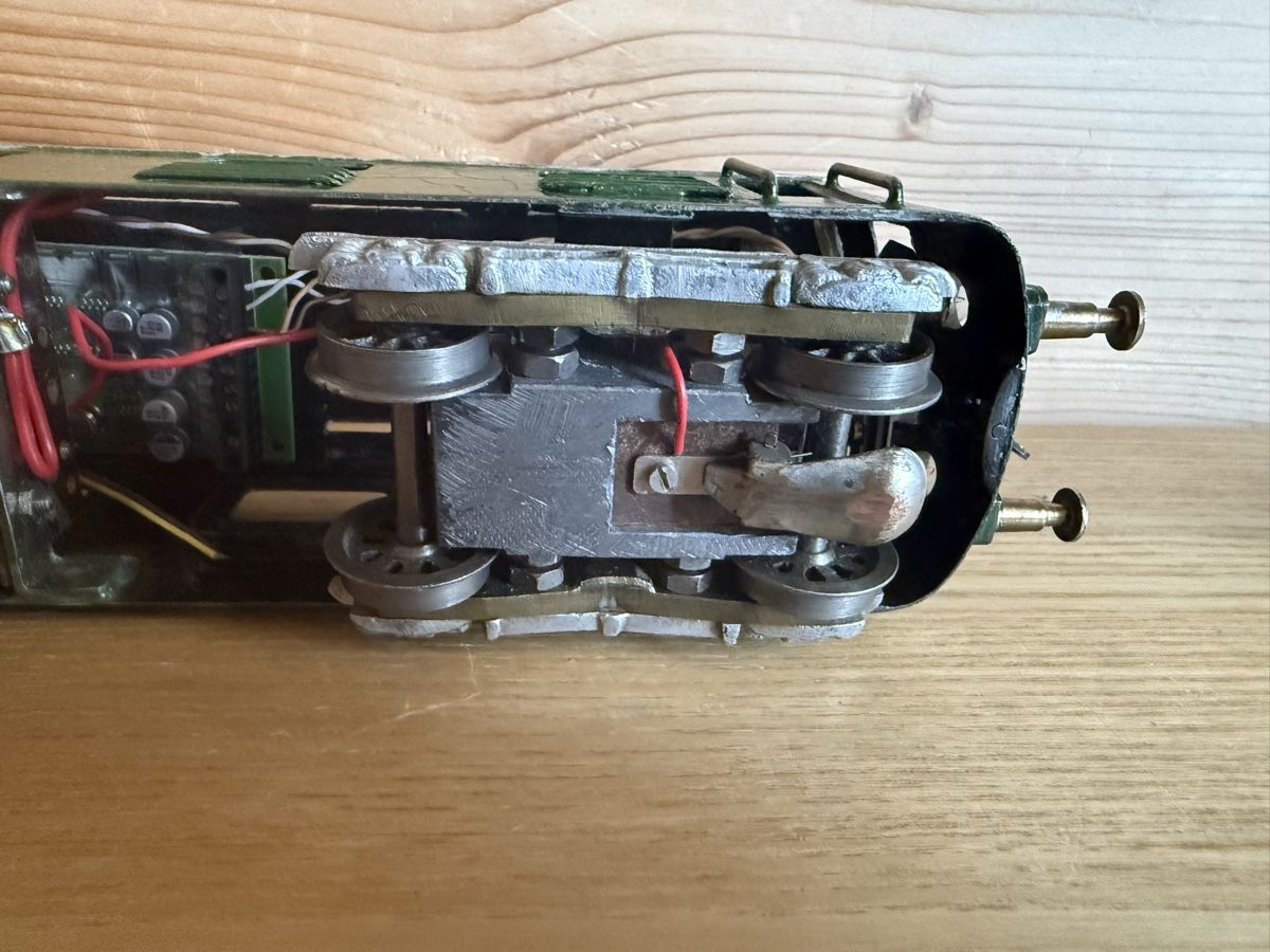 Modelleisenbahnen: Spur 0 Eigenbau Lok mit einem Motor DC – Gebraucht aus Amden von vipernatter 9