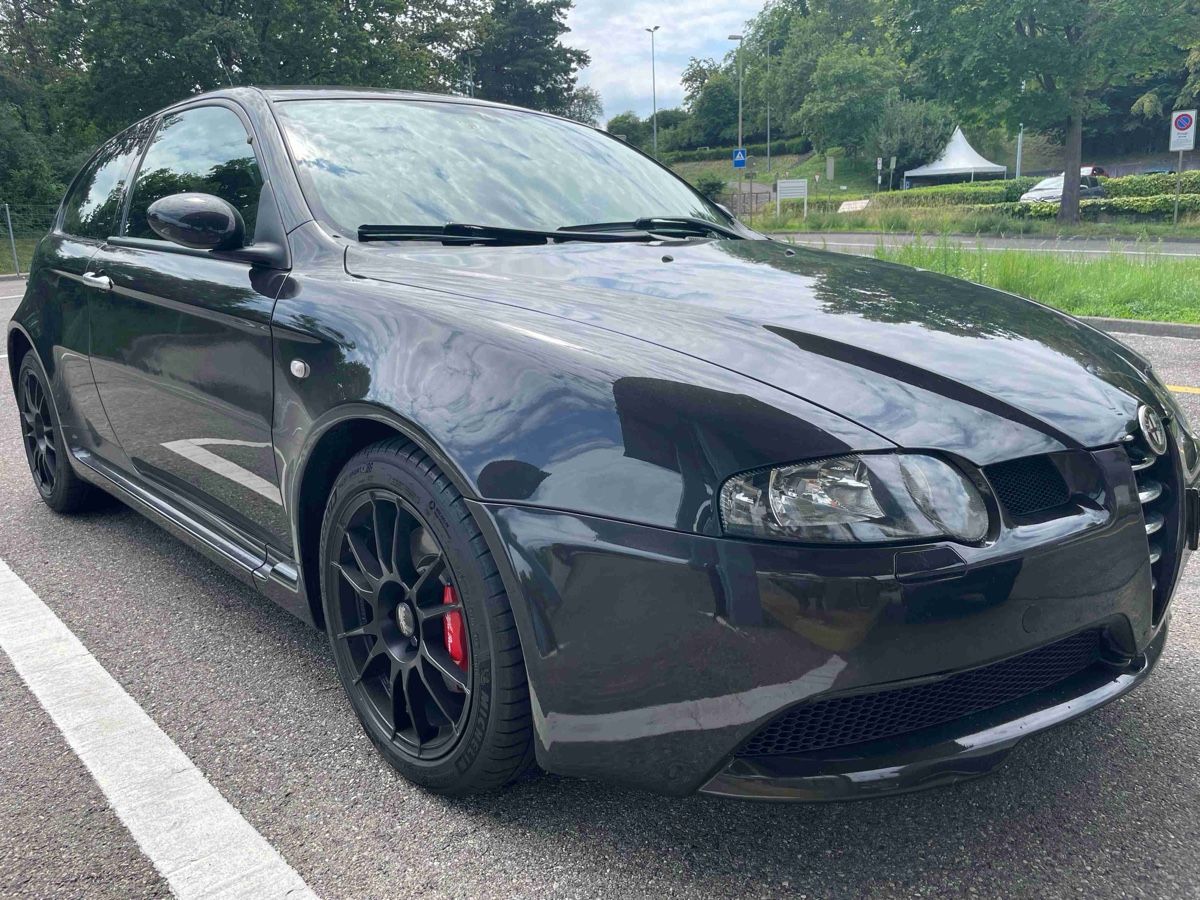 Alfa Romeo Autos: Alfa Romeo 147 GTA 3.2 mit Sperre – D'occasion à Basel par CZU13 1