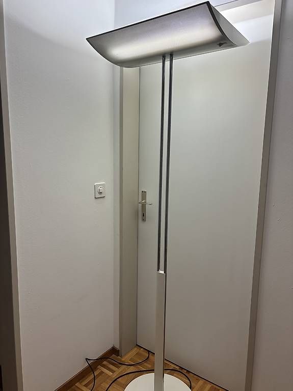 Lampade: Stehleuchte für Wohnzimmer oder Büro – Usato da Zürich venduto da dea_x2pj