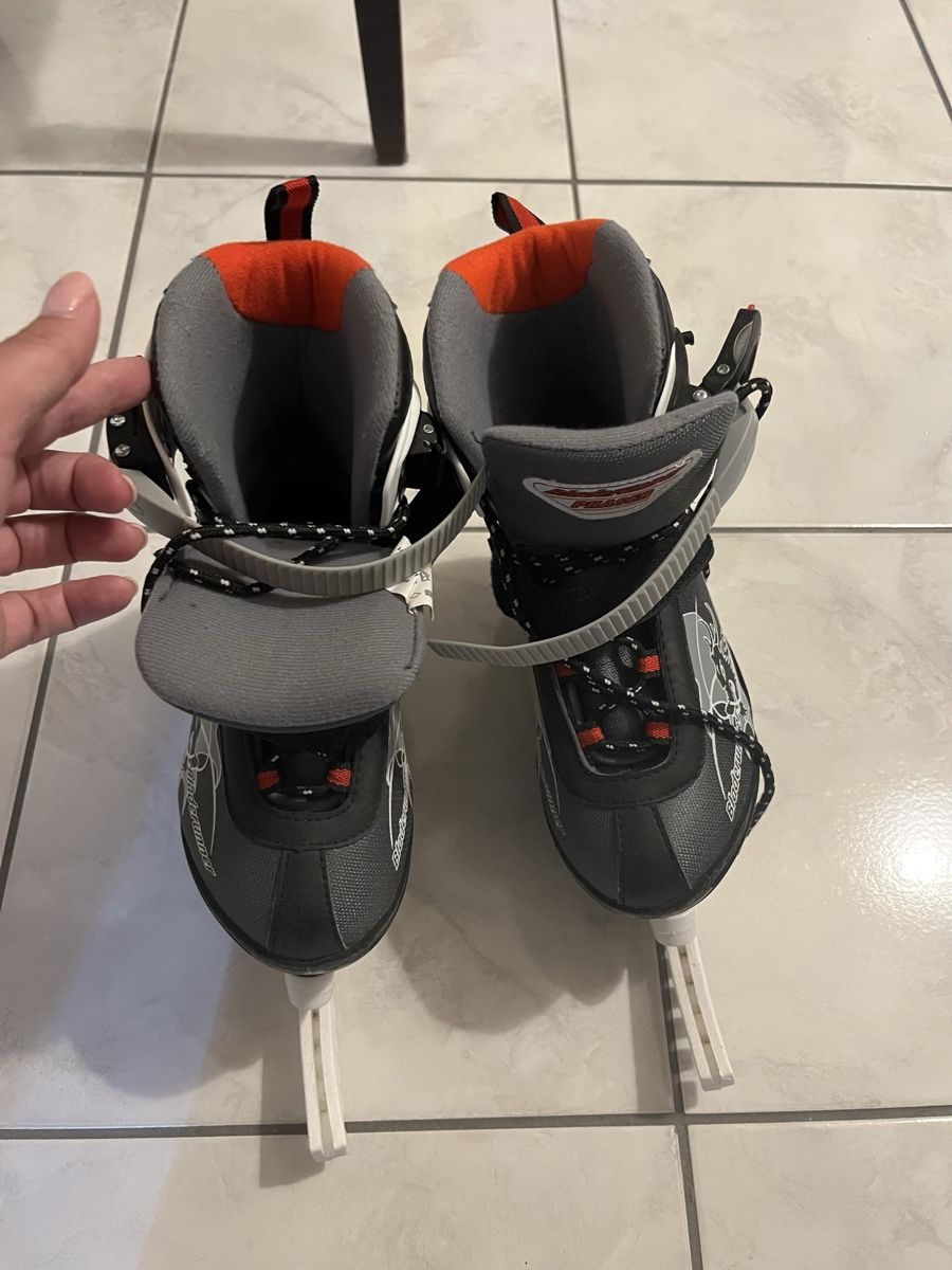 Pattini da ghiaccio: BladeRunner Adjustable Ice Skates Size 35-39 with Transpack – Usato da Emmenbrücke venduto da vic_nx9v 1