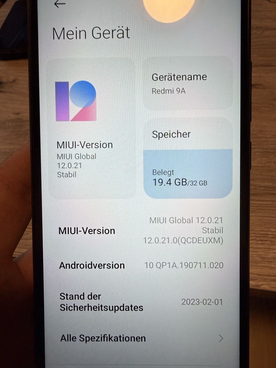 Telefoni cellulari / Smartphones: Redmi 9A - Black - DualSIM – Usato da Obergösgen venduto da MWZ123 4