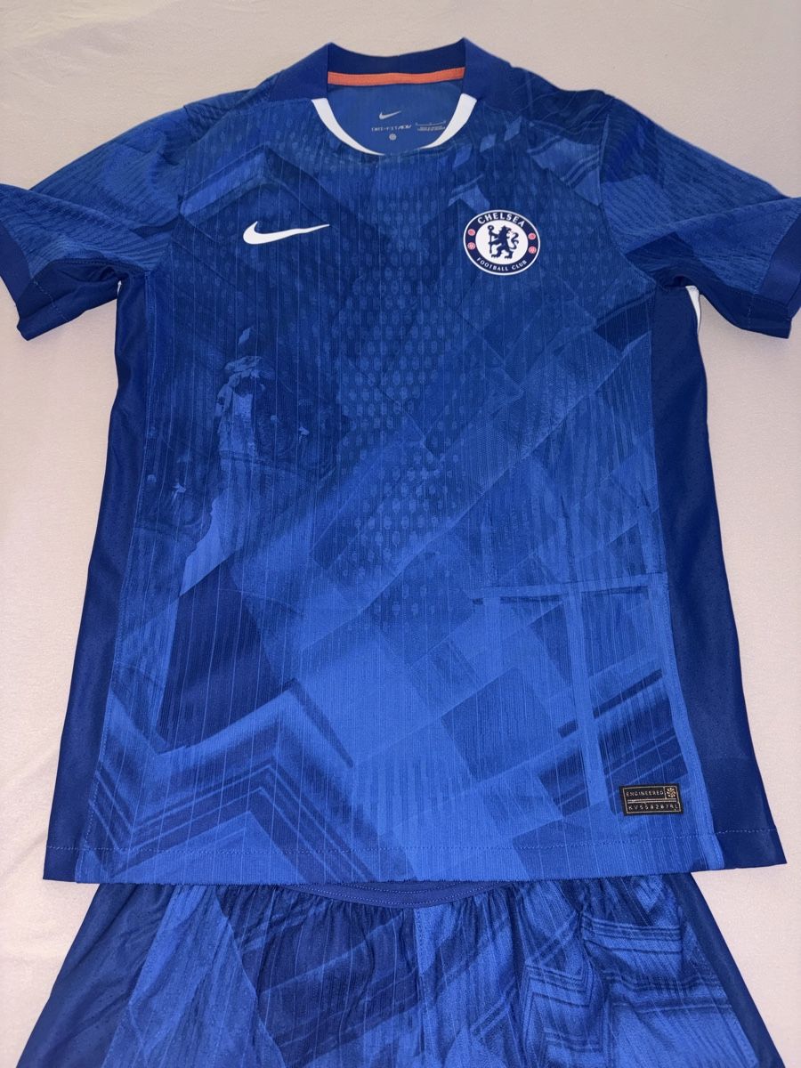 Nike Leibchen & Hosen: Chelsea Trikot + Shorts Authentic/ size M – Gebraucht aus Urdorf von YannisW. 3