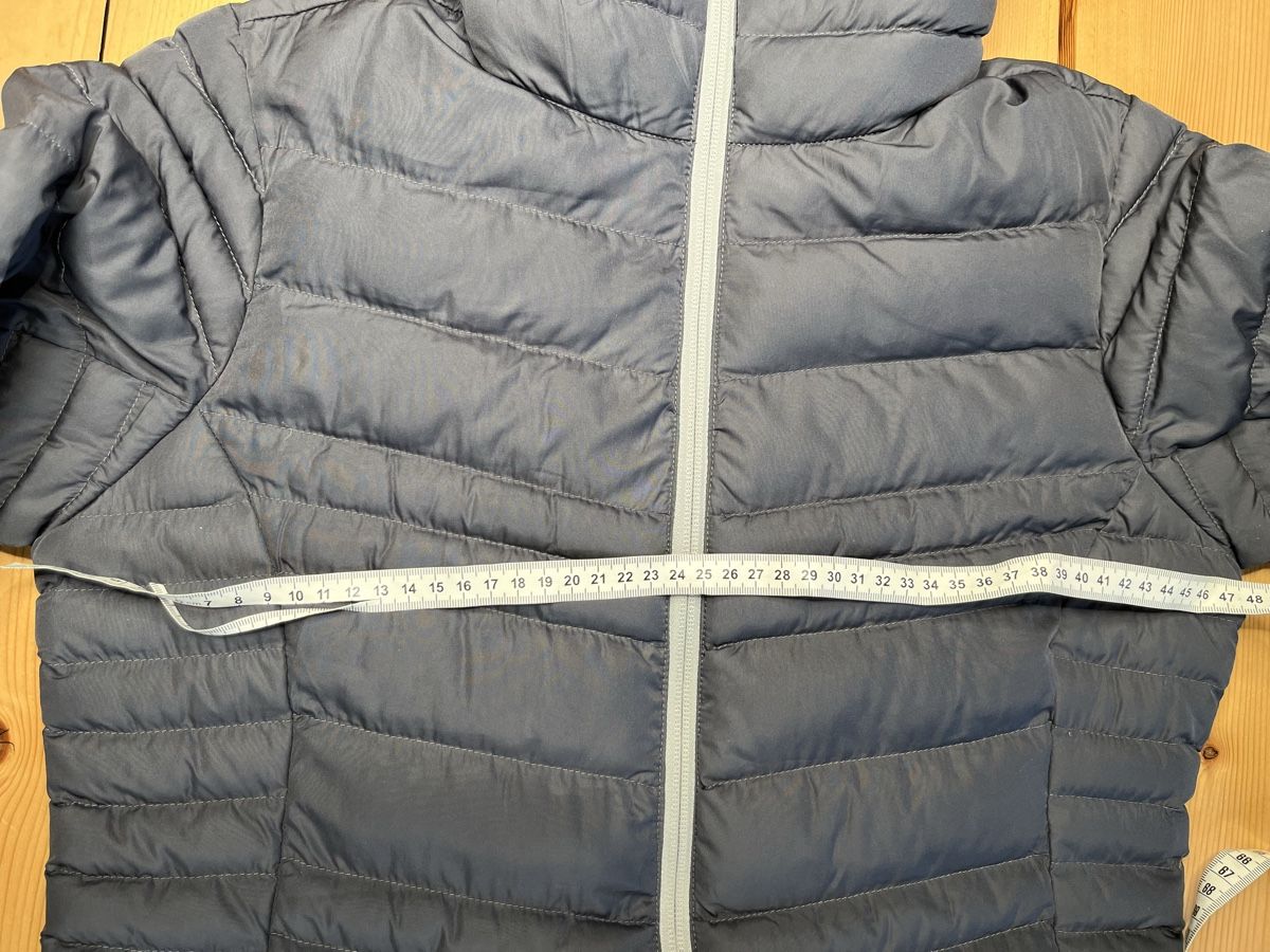 Marmot Jacken: Marmot Steppjacke / Steppmantel - Gr. S +gratis Wollschal – Gebraucht aus Davos Dorf von AJRMBA 6