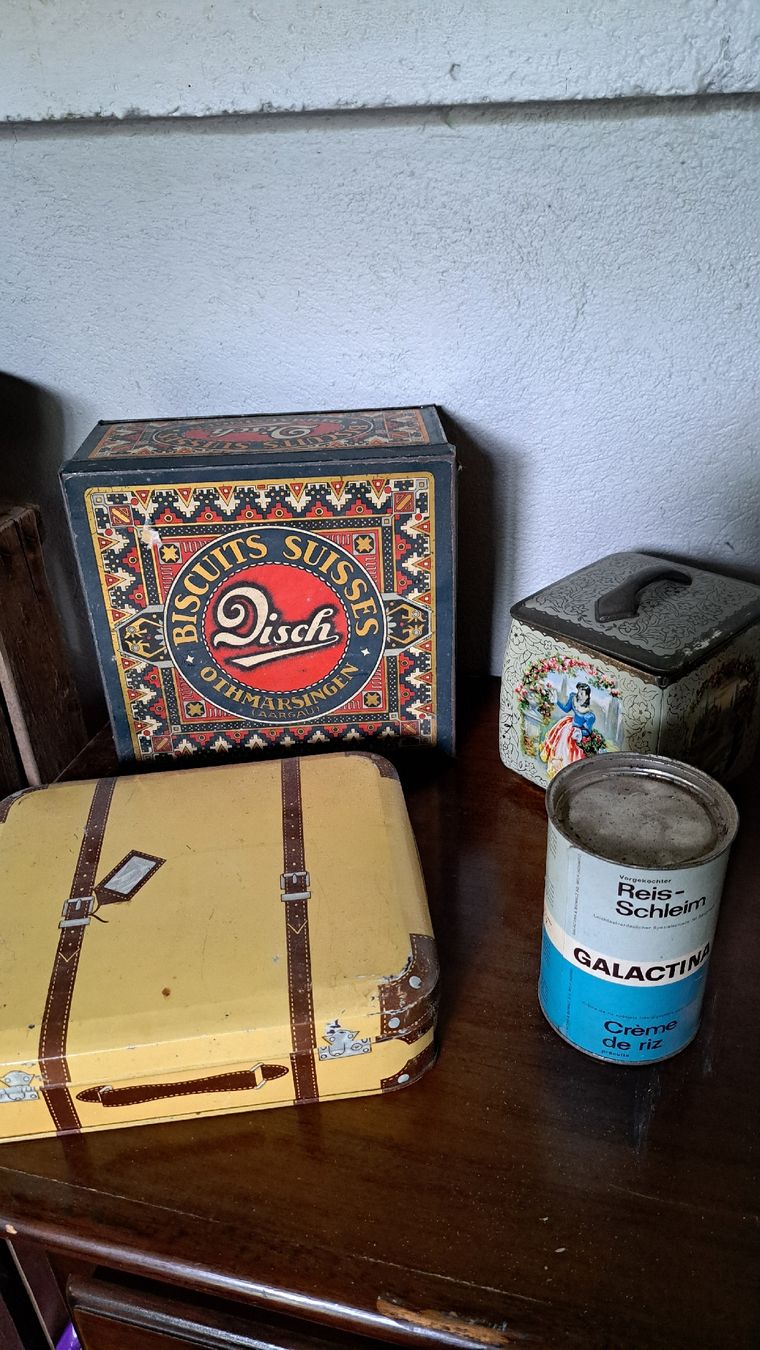 Barattoli: Blechdosen antik Sammlung  – Usato da Kölliken venduto da Upcycling-by-Mc-TAM
