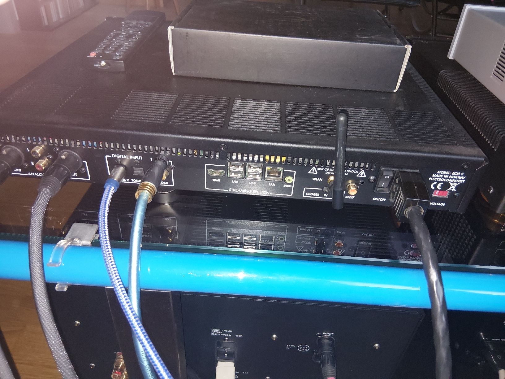 Audio- & Mediensysteme: Electrocompaniet ecm2 avec disc dur ssd. – Gebraucht aus Champoz von yokely 3