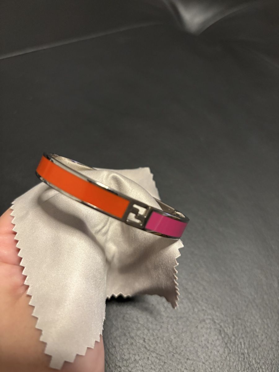 Fendi Armbänder & -reifen: Fendi Bangle Original secondhand – Gebraucht aus Zürich von Lee_z8vs 1