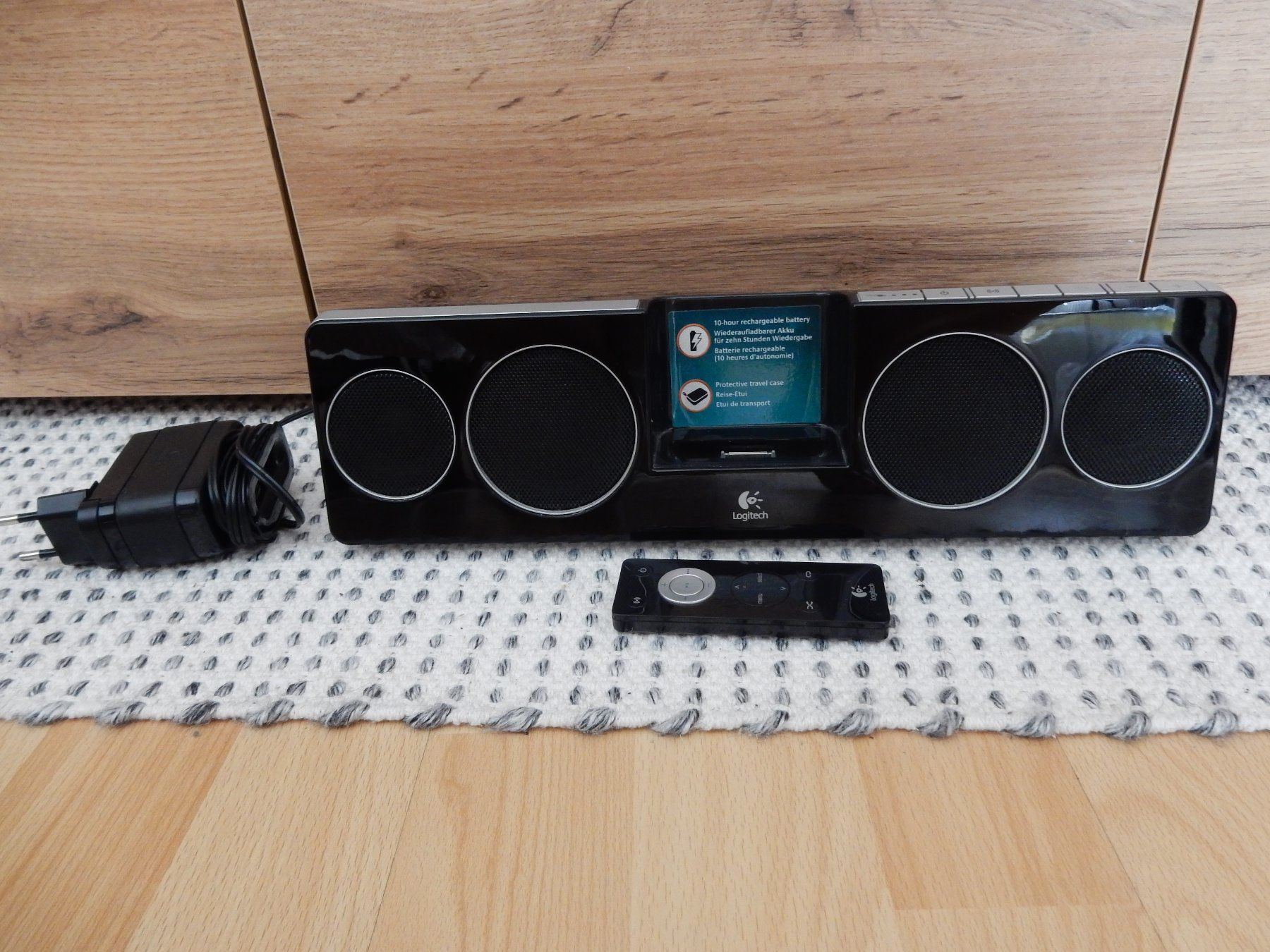 Logitech Lautsprecher: Logitech Pure-Fi Anywhere 2 – Gebraucht aus Fribourg von Freckles.