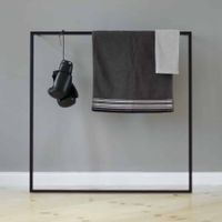ROOM SAFARI Anlehngarderobe Little Leano Schwarz - Stylish!
