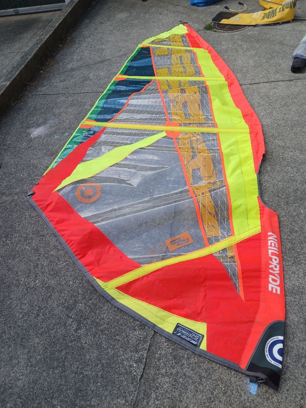 Surf: Carbon Windsurfset komplett – D'occasion à Winterthur par brummfitzen 1