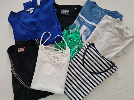 8 Sommer Oberteile Gr. S