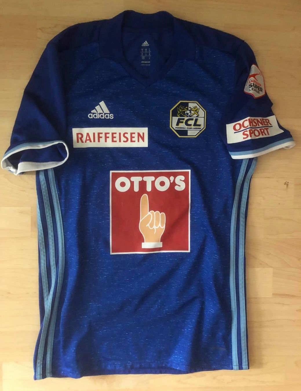 Adidas Canottiere & Pantaloni: Matchworn FC Luzern – Usato da Chur venduto da Cdk1
