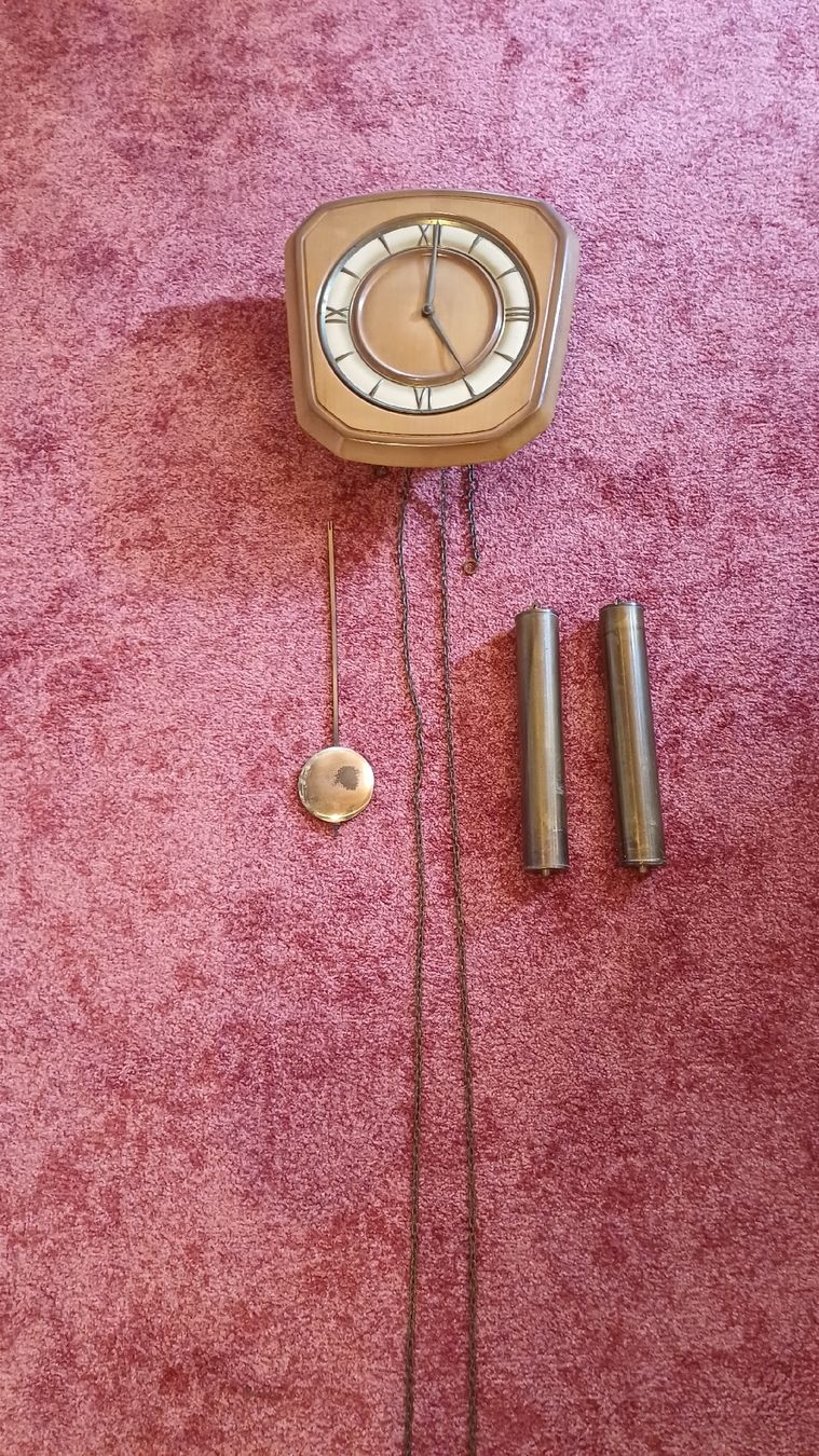 Orologi: Wohnnzimmer Uhr midcentury – Difettoso da Wegenstetten venduto da troll91