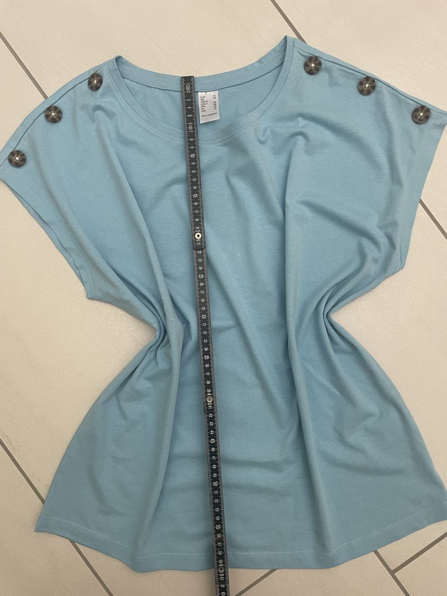 T-shirts: Damen Shirt Gr L originalverpackt  – Neuf avec emballage d'origine à Rüti ZH par kar_xx9l 1