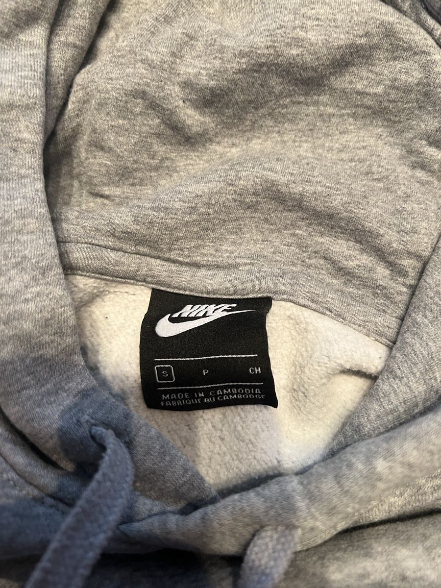 Nike Maglioni & Felpe: Nike Club Hoodie / Kapuzenpullover – Usato da Basel venduto da Oloir 2