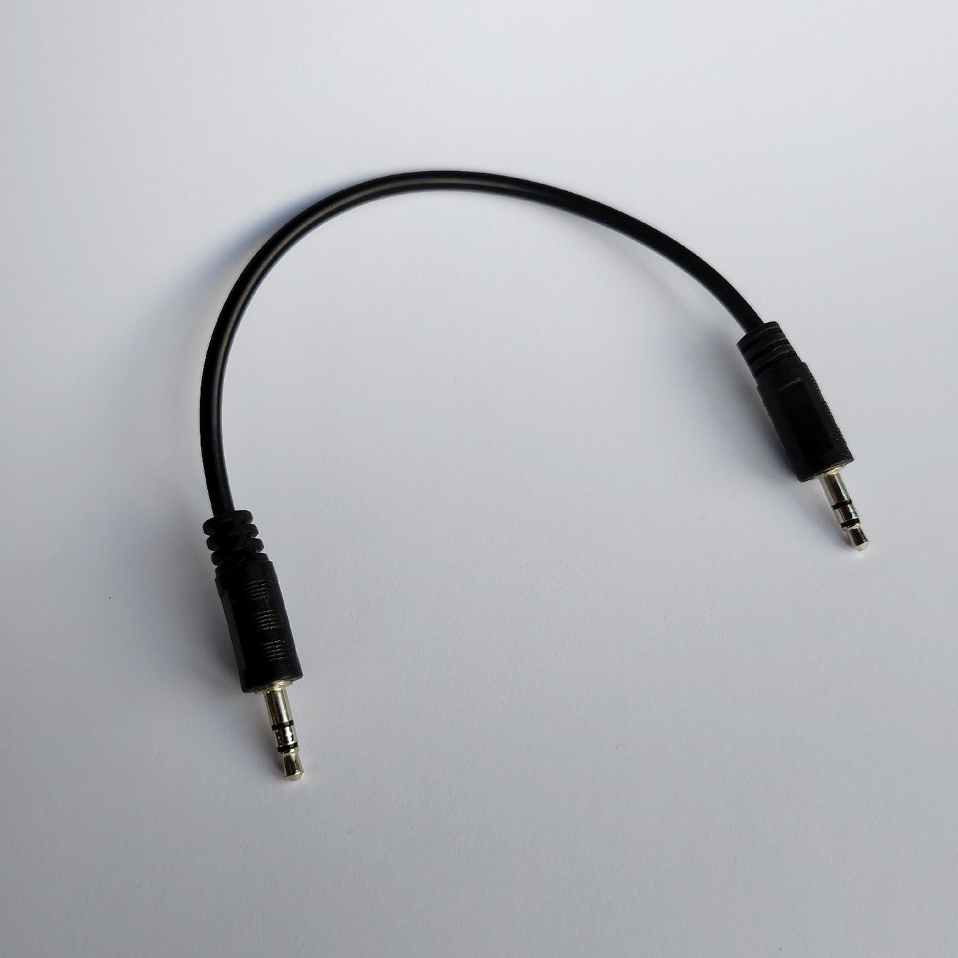 Cavi: AUX Kabel 10cm – Nuovo (secondo la descrizione) da Basel venduto da SECOND_LIFE_SHOP 1