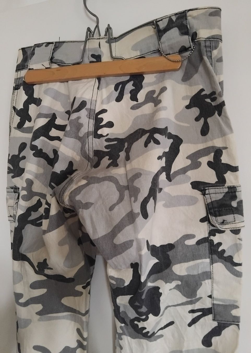 Jeans: Camouflage-Jeans Gr. 38 – Nuovo (secondo la descrizione) da Rorschach venduto da kristys 4