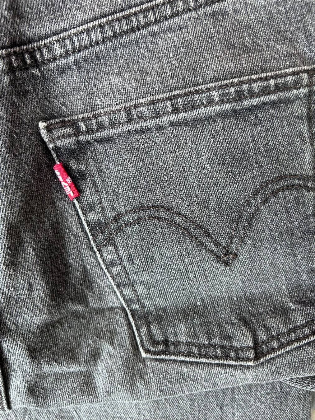 Levi's Jeans: Levi's Ribcage Straight Jeans – Usato da St. Gallen venduto da look-twice 4