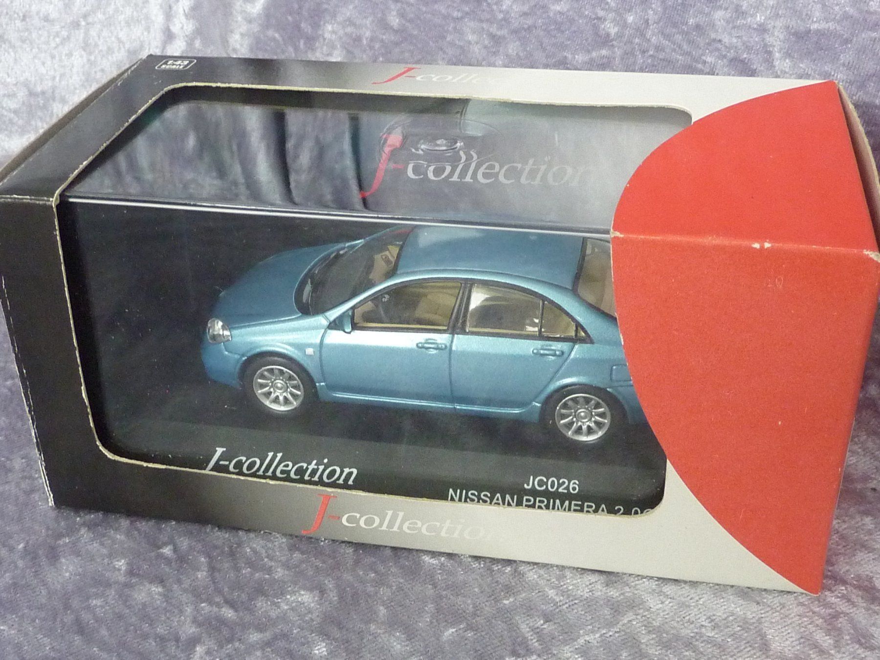 Nissan Modellini d'auto: Nissan Primera 2.0  1:43 – Nuovo e nell'imballaggio originale da Dürrenäsch venduto da modellautos4you 1