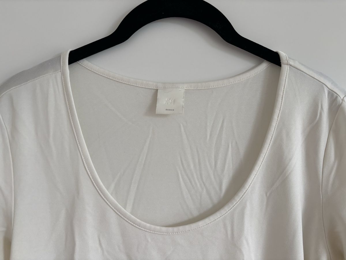 H&M T-shirt: H&M off white / cream Tshirt Size S – Usato da Zürich venduto da cha_jz8q 1