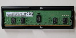 SAMSUNG 4x8Gb 1Rx8 PC4-3200AA 32GB RAM Set