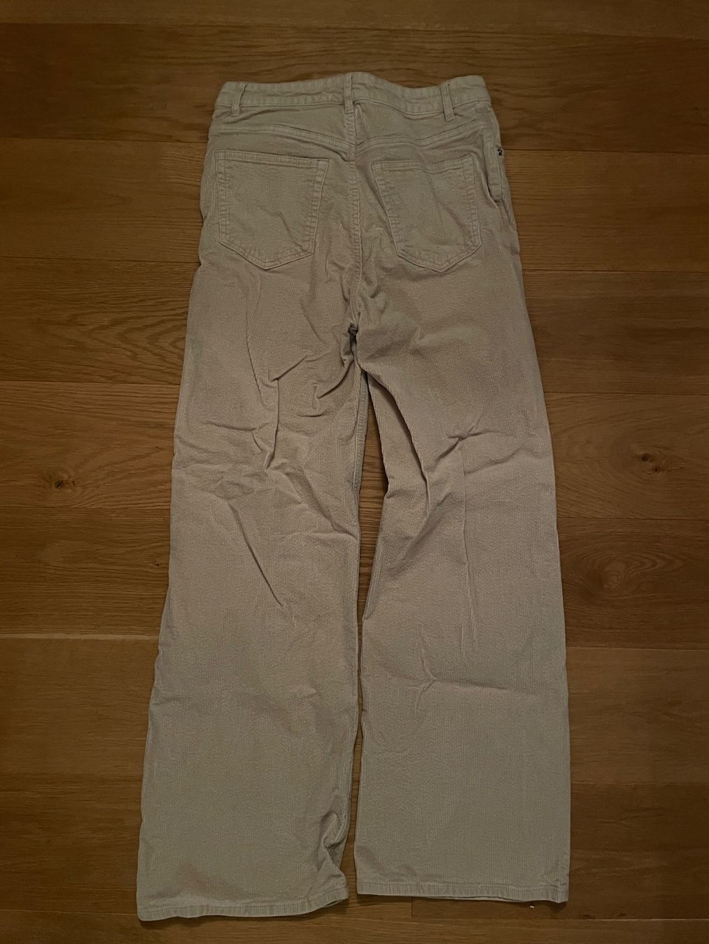 H&M Hosen: Beige H&M Hose Grösse 38 – Gebraucht aus Basel von joh_vl7m 1