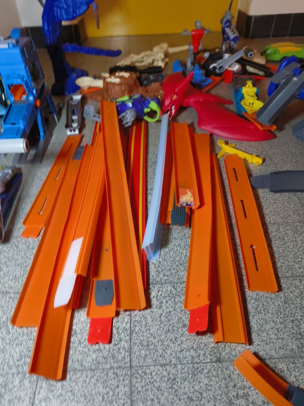 Hot Wheels Piste: Riesige Sammlung Mattel Hot Wheel Bahn Teile – Usato da stettlen venduto da VintageBern_ch 6