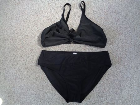 Bikini in schwarz (Gr. 44/46)