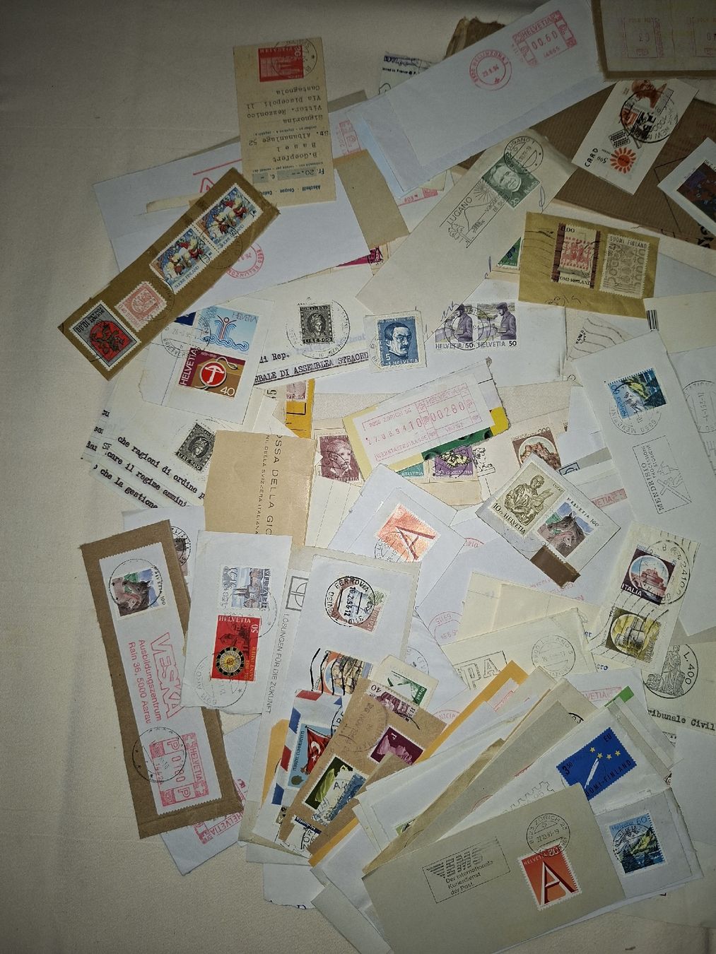 Tutti i francobolli: Hunderte Briefmarken und Stempel weltweit  – Usato da Masein venduto da vin_5yx5 1