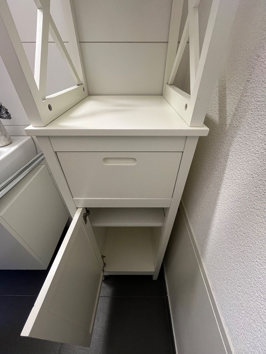 Armoires: Badezimmerschrank weiss – D'occasion à Wangen b. Olten par kamsa321 2