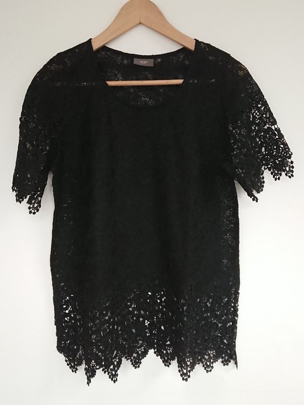 Chemisiers: Damen Shirt Bluse ICHI Gr. 38 Schwarz 100% Polyester – D'occasion à Hallau par CHACLA