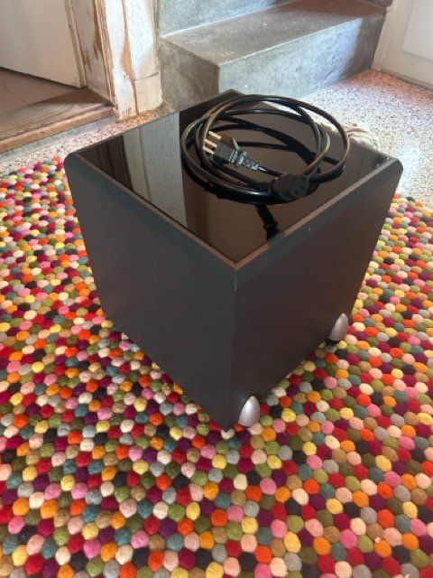 Lautsprecher: Subwoofer KEF PSW 2000 schwarz – Defekt aus Bern von Glenni