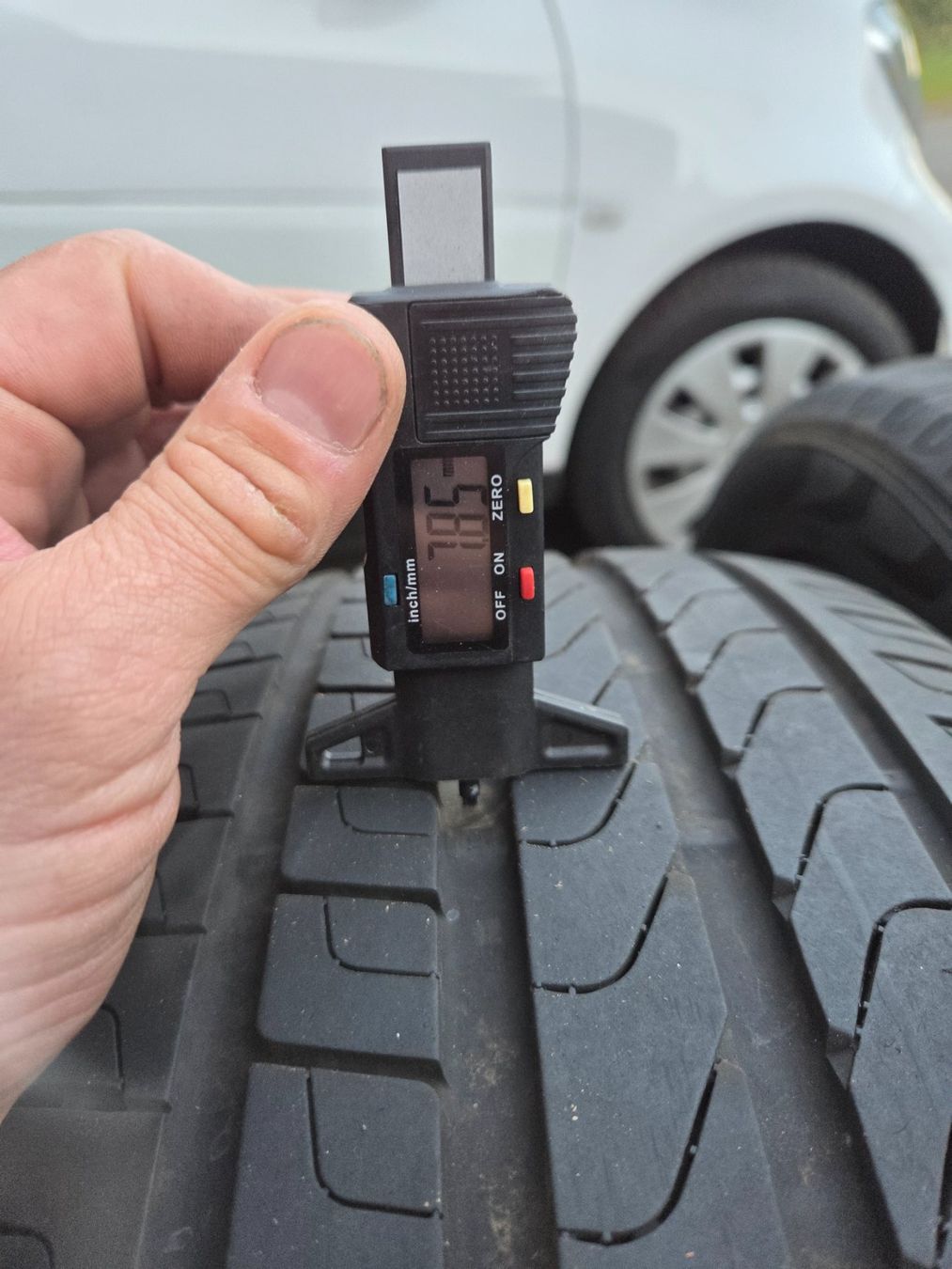 Pneumatici & Ruote complete: 235 / 55 R 18   100V  Pirelli – Usato da Fischbach-Göslikon venduto da Emanuel.Bardhi 2