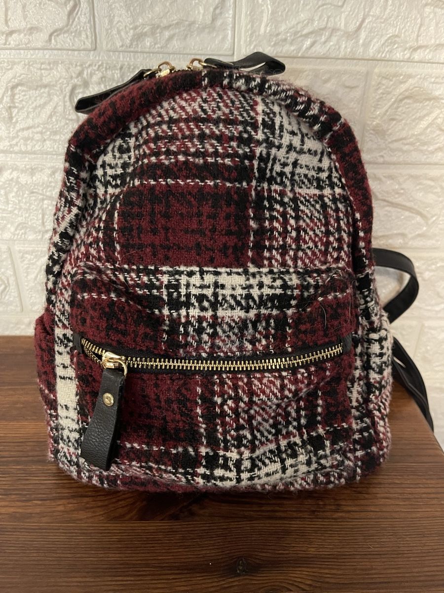 Zaini: Rucksack Stoff im Karomuster NEU – Nuovo e nell'imballaggio originale da Meikirch venduto da Hilfe_Waisentiere