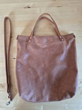 braune Ledertasche