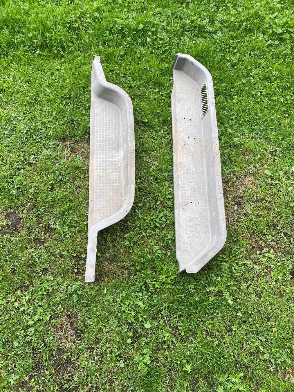 VW Tutti pezzi di ricambio auto: Trittbretter VW T4 1996 Rechts+Links – Usato da Wildhaus venduto da mandala10 4