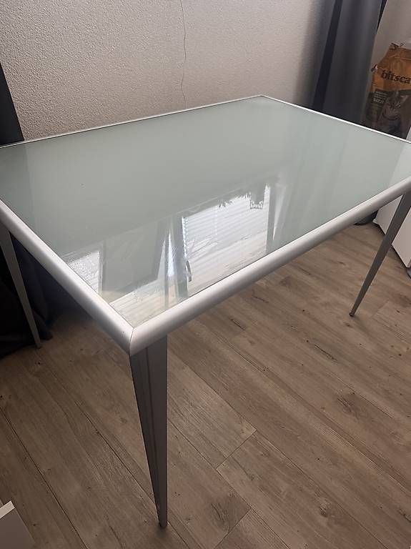 Tische: Glastisch – Gebraucht aus Tübach von tanja_12_ 1